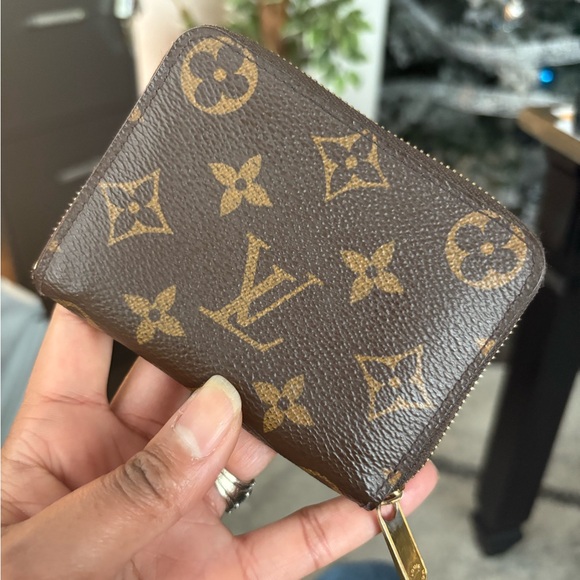 Louis Vuitton Monogram Wallet - Picture 2 of 8